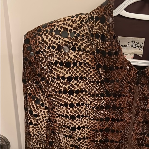 Joseph Ribkoff Brown Snakeskin Sparkly Blazer, Made in Canada, size 10 - Picture 4 of 7